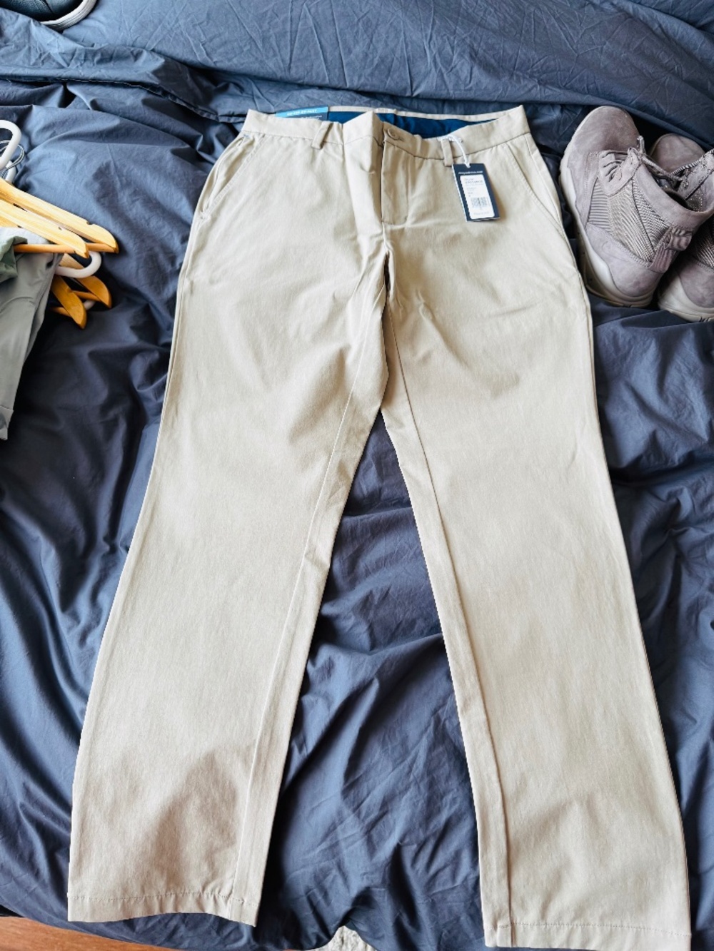 Vineyard Vines Performance On-The-Go Pants - Khaki - 32X30 - New with Tags